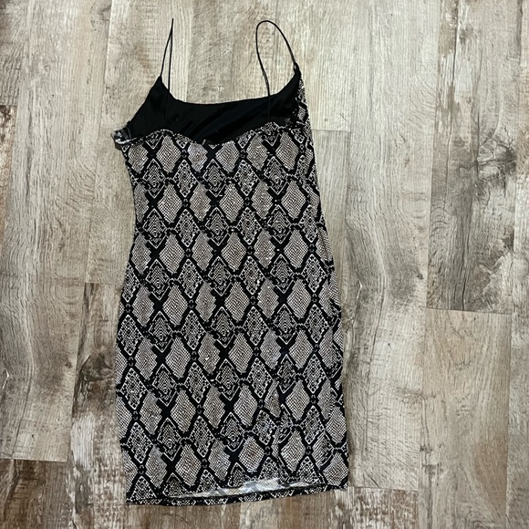 Snake Print Dress - Picture 2 of 3